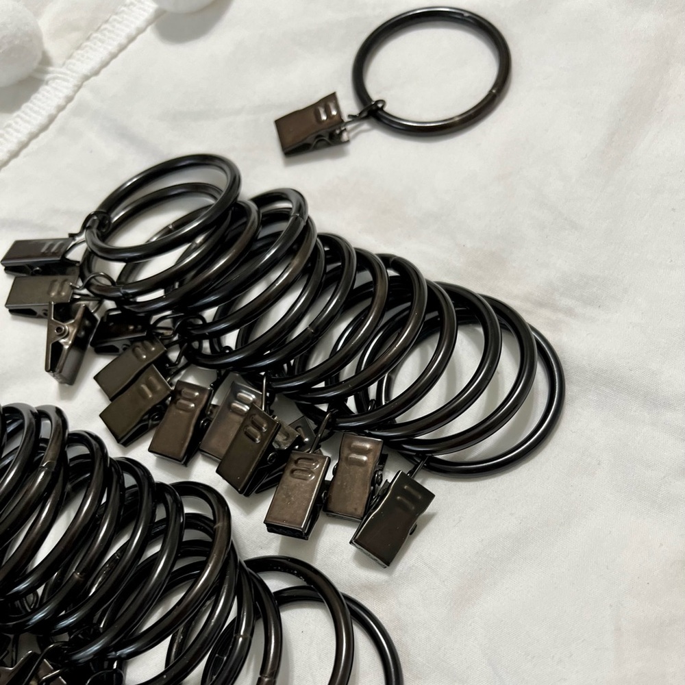 28 - 1.5” Bronze Drapery Rings
